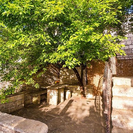 Old Small Stone House Zrnovo Экстерьер фото
