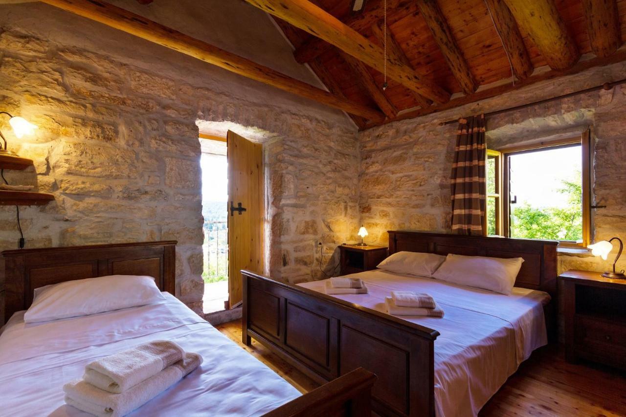 Old Small Stone House Zrnovo Экстерьер фото